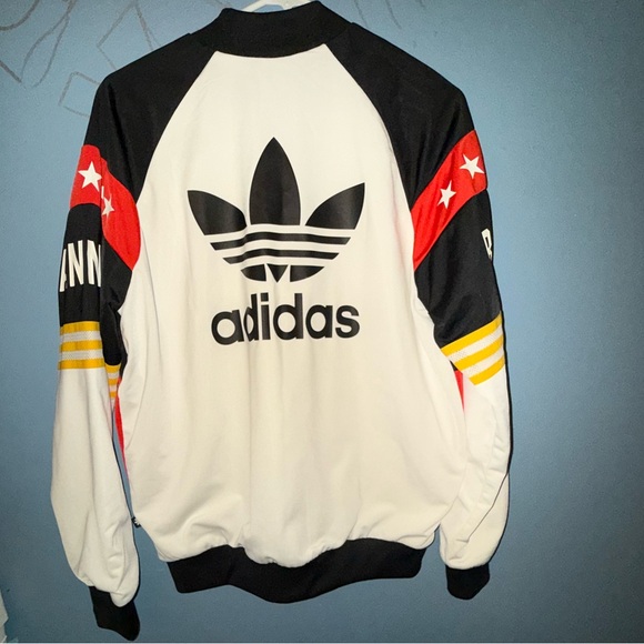 Adidas Rita Ora Banned From Normal outfit - Picture 7 of 8